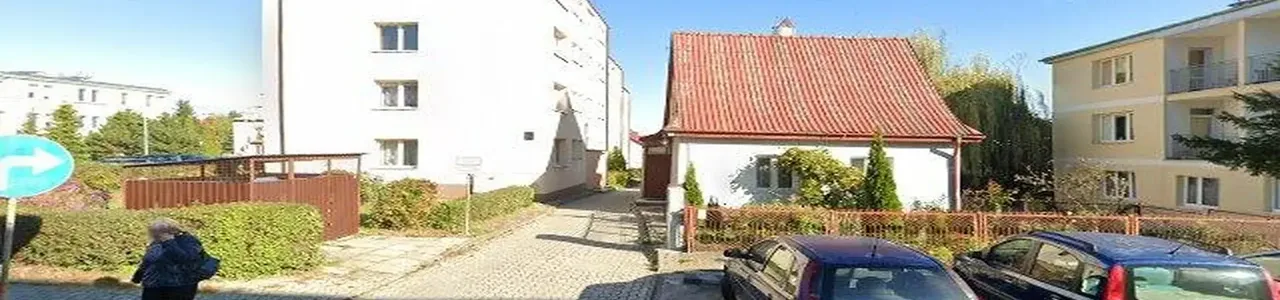 Zdjęcie placówki Banku Millennium przy ulicy Bohaterów Warszawy w Busku-Zdroju