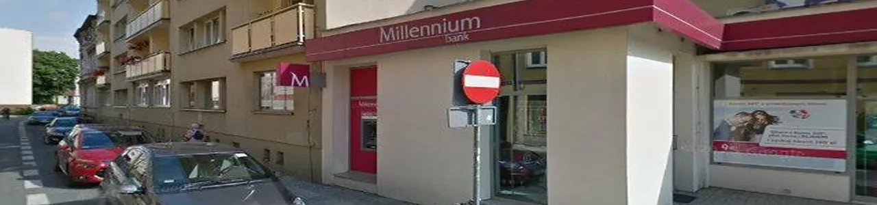 Zdjęcie placówki Banku Millennium przy ulicy 3 Maja w Oleśnicy
