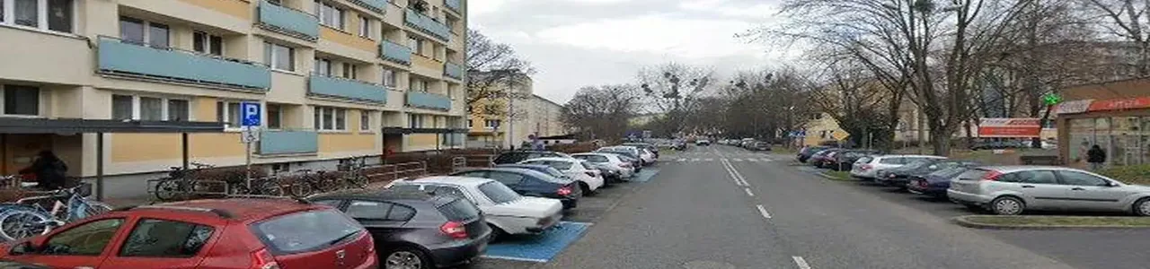 Zdjęcie placówki Banku Millennium przy ulicy Centralnej w Puławach