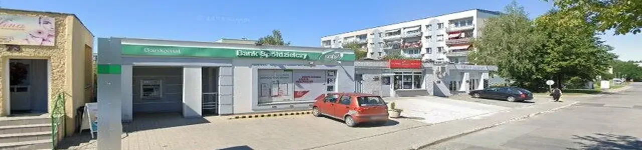 Zdjęcie placówki Banku Spółdzielczego w Bielawie przy ulicy Piłsudskiego w miejscowości Bielawa