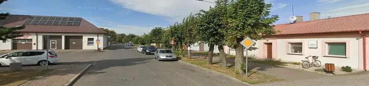 Zdjęcie placówki Banku Spółdzielczego w Brudzewie przy ulicy Wolności.