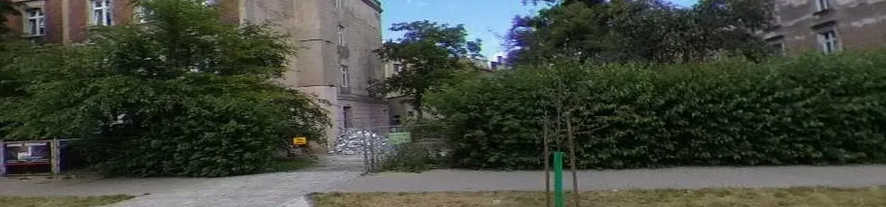 Zdjęcie placówki Banku Pekao przy ulicy Kardynała Wyszyńskiego w Brzegu