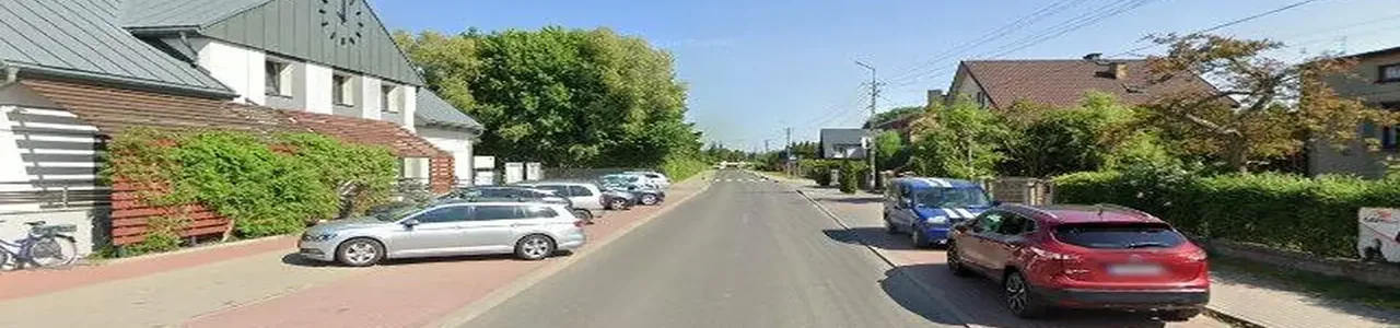 Zdjęcie placówki Banku Spółdzielczego w Dobroniu przy ulicy 11 Listopada w miejscowości Wspólnej w Krakowie