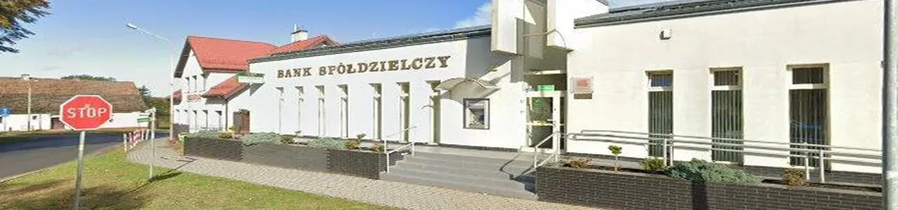 Zdjęcie placówki Banku Spółdzielczego przy ulicy Wiejskiej w Dolicach