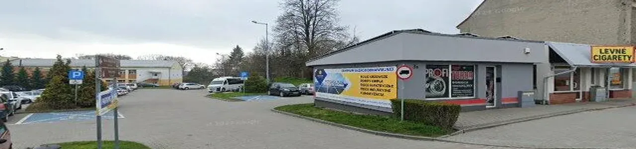 Zdjęcie jednej z głuchołaskich placówek banku spółdzielczego