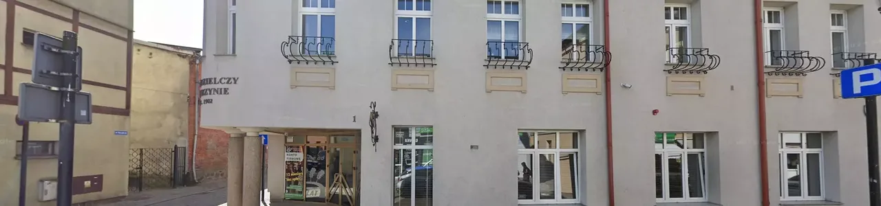 Zdjęcie placówki Banku Spółdzielczego w Kościerzynie przy ulicy Świętojańskiej.