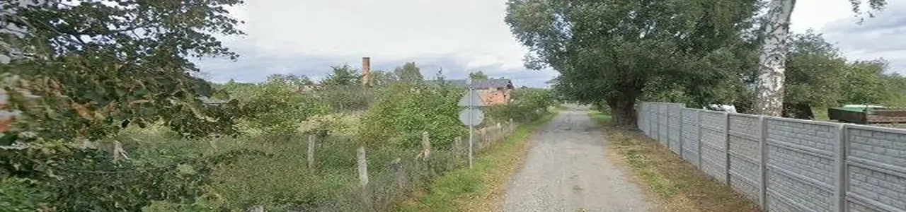 Zdjęcie placówki Banku Spółdzielczego w Krzycku Wielkim przy ulicy Szkolnej.