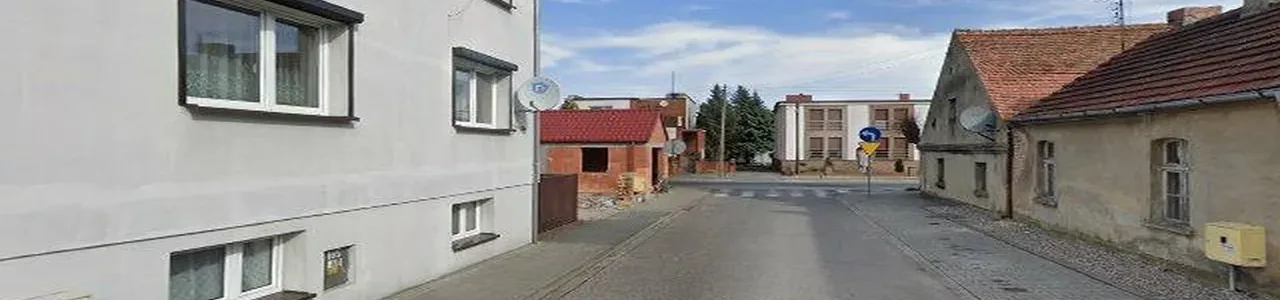 Zdjęcie placówki Banku Spółdzielczego przy ulicy Wichury w Książu.