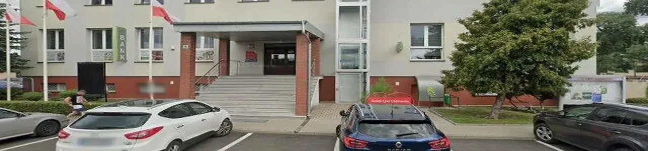 Zdjęcie placówki Banku Spółdzielczego w Łęce Opatowskiej przy ulicy Akacjowej