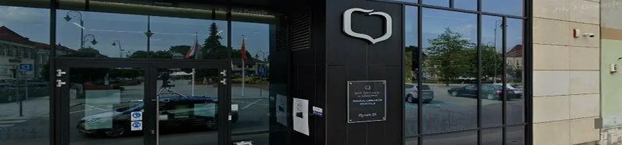 Zdjęcie jednej z lubaczowskich placówek banku spółdzielczego