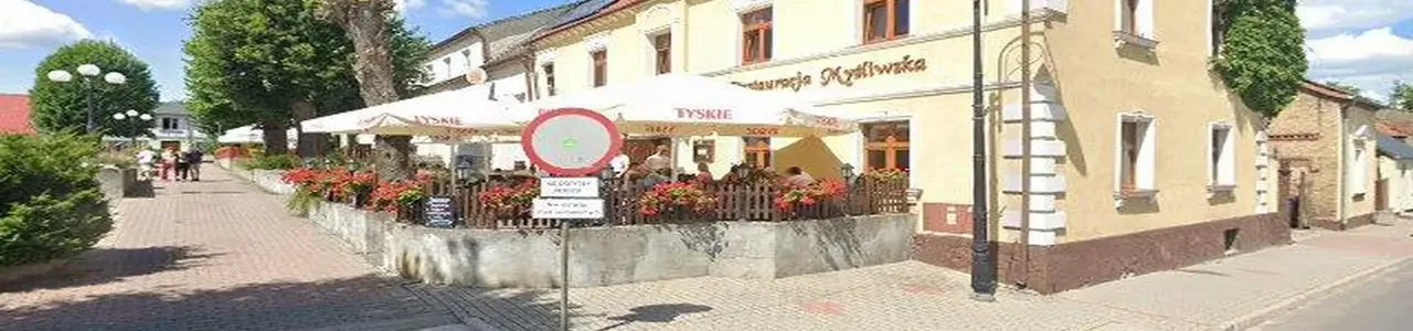 Zdjęcie placówki Banku Spółdzielczego w Lubniewicach przy ulicy Jana Pawła II.