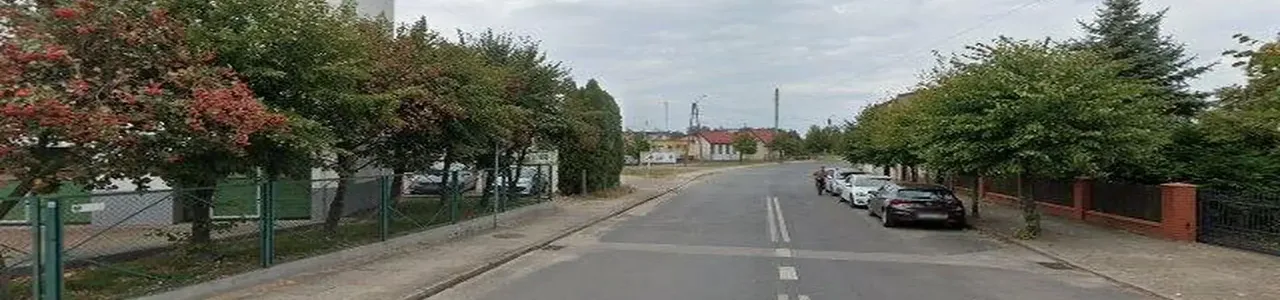 Zdjęcie placówki Banku Spółdzielczego w Lututowie przy ulicy Klonowskiej.