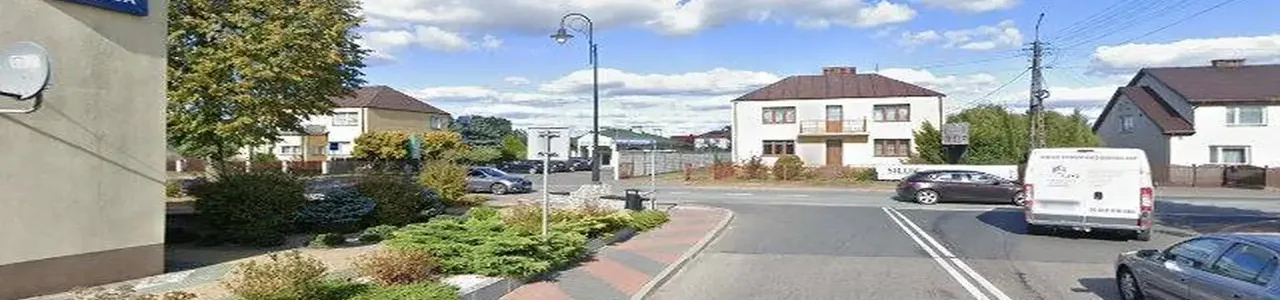 Zdjęcie jednej z łysych placówek banku spółdzielczego