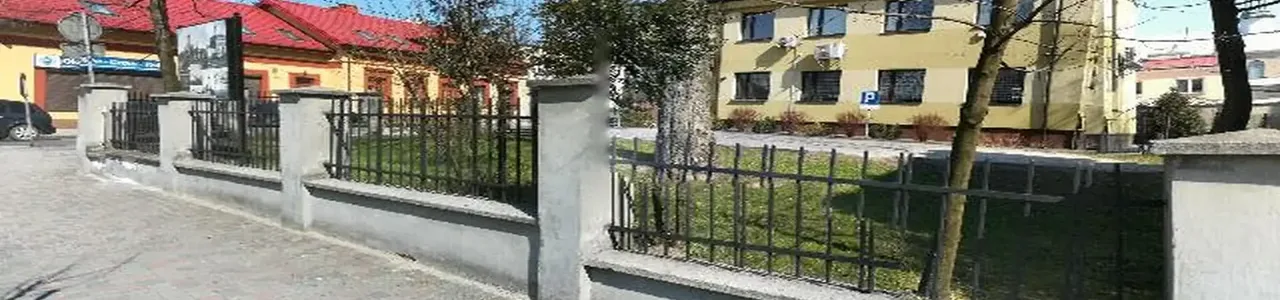 Zdjęcie placówki Banku Spółdzielczego w Opocznie przy ulicy Kościuszki.