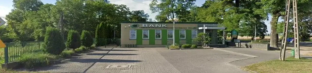 Zdjęcie placówki Banku Spółdzielczego w Osieku Małym przy ulicy Leśnej w miejscowości Osiek Małyul