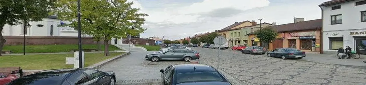 Zdjęcie jednej z placówek banku spółdzielczego w Poddębicach