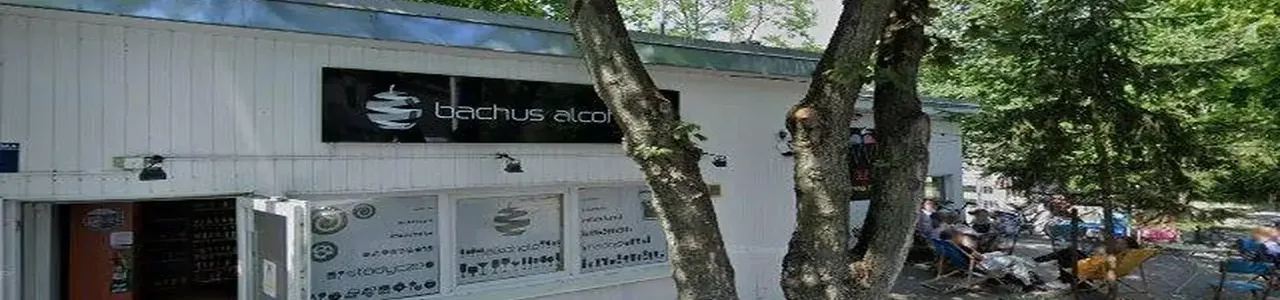 Zdjęcie placówki Banku Spółdzielczego przy ulicy Słowicza w Podkowie Leśnej