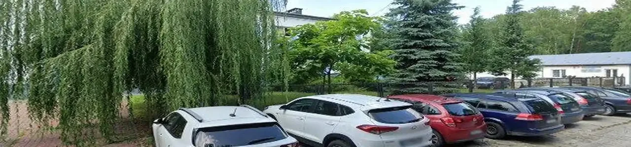 Zdjęcie placówki Banku Spółdzielczego przy ulicy Młodzieżowej w Poniatowej