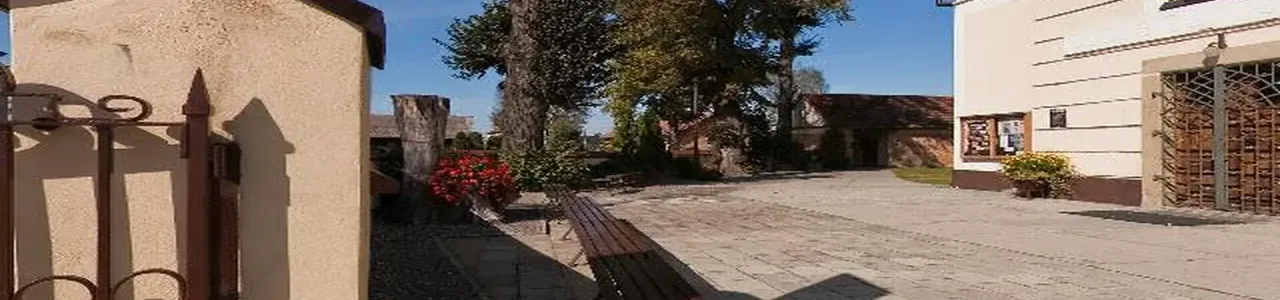 Zdjęcie placówki Banku Millennium przy ulicy Jana Pawła II w Radziszowie