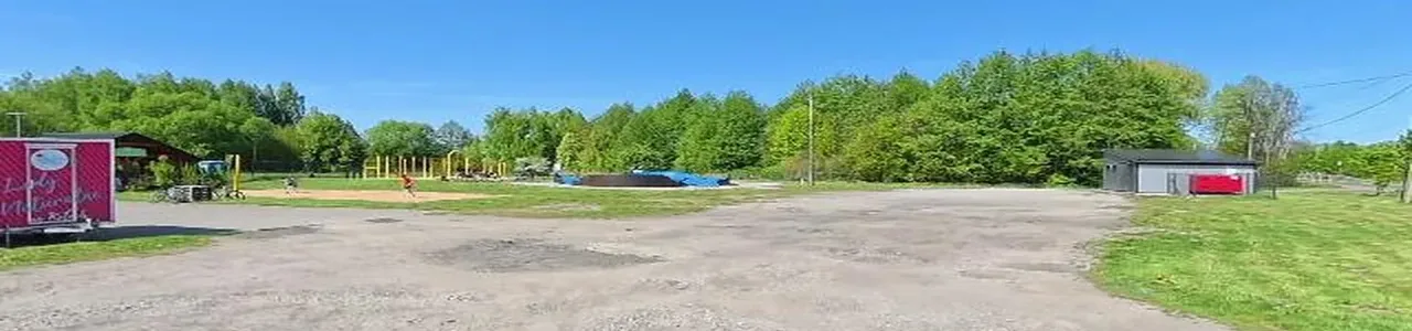 Zdjęcie placówki Banku Spółdzielczego przy ulicy Warszawskiej w Radziwiłłowie