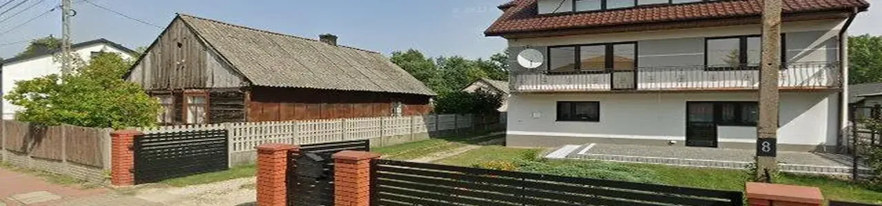 Zdjęcie placówki Banku Spółdzielczego w Rusinowie przy ulicy Szkolnej.