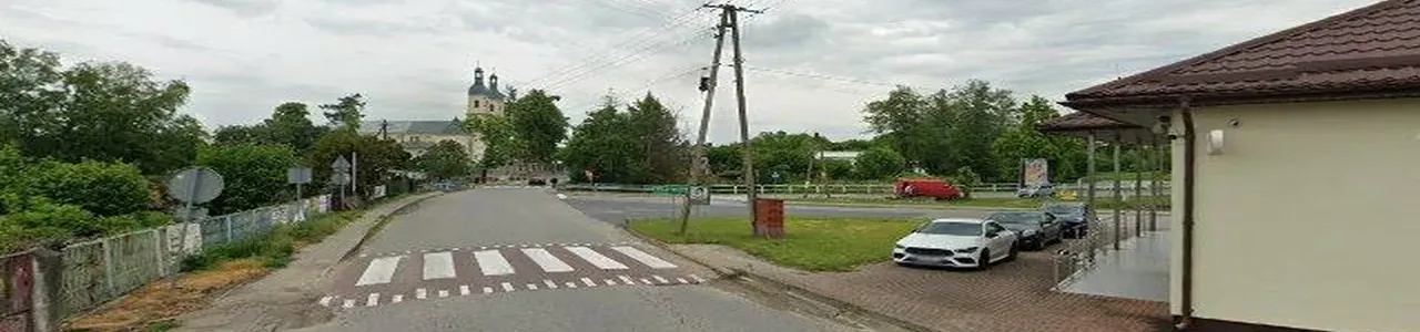 Zdjęcie jednej z placówek banku spółdzielczego w Sadkowicach