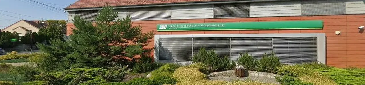 Zdjęcie jednej z tarnowsko-opolskich placówek banku spółdzielczego