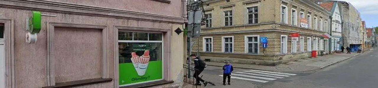 Zdjęcie placówki Banku Spółdzielczego w Trzebiatowie przy ulicy Rynek.