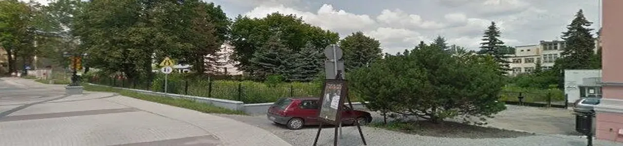 Zdjęcie placówki Banku Spółdzielczego przy ulicy Leśnej w Trzebnicy