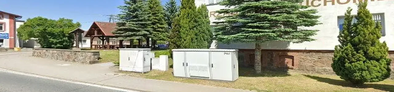 Zdjęcie placówki Banku Spółdzielczego w Tuchomiu przy ulicy Jana III Sobieskiego.