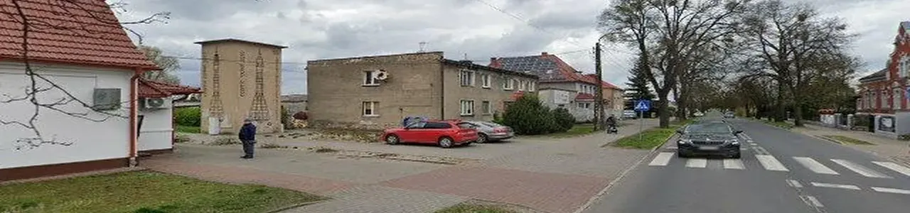 Zdjęcie placówki Banku Spółdzielczego w Tucznoulu przy ulicy Wolności.