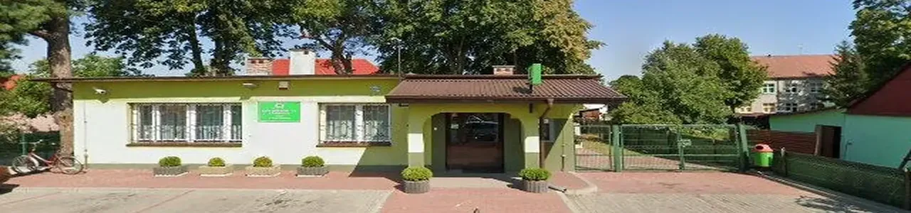 Zdjęcie placówki Banku Spółdzielczego przy ulicy Szkolnej w Woli Uhruskiej