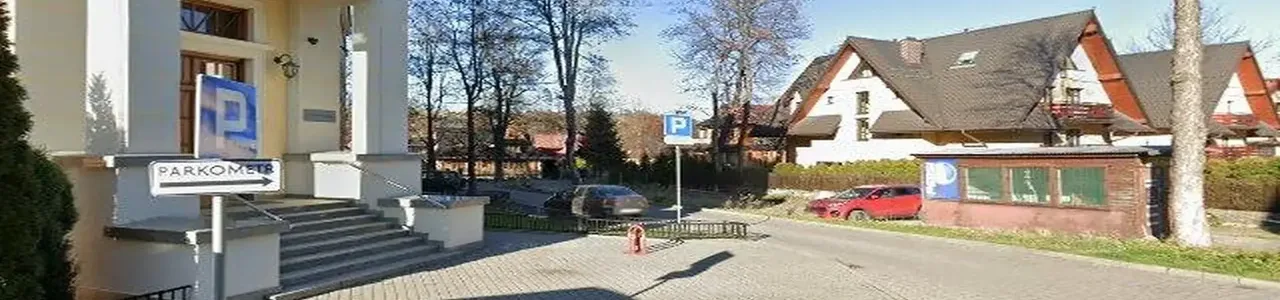 Zdjęcie placówki Banku PKO przy ulicy Gimnazjalnej w Zakopanem