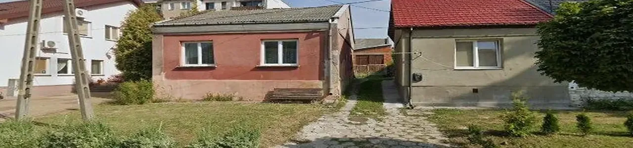 Zdjęcie placówki Banku Spółdzielczego w Zawichoście przy ulicy Żeromskiego.