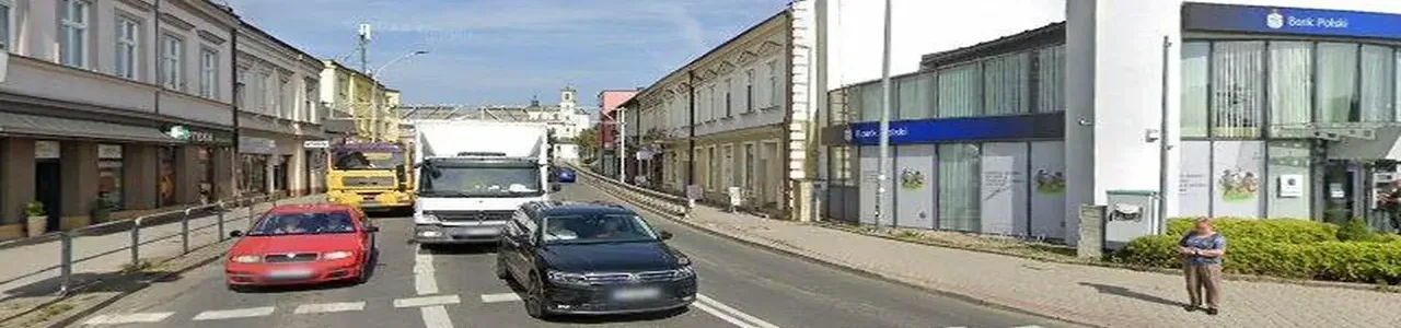 Zdjęcie placówki Credit Agricole przy ulicy Adama Mickiewicza w Gorlicach
