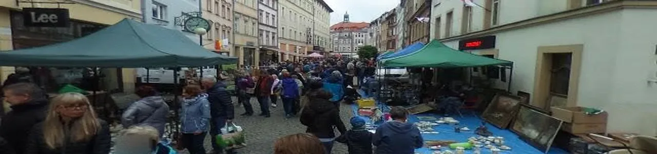 Zdjęcie placówki Credit Agricole przy ulicy 1 Maja w Jeleniej Górze