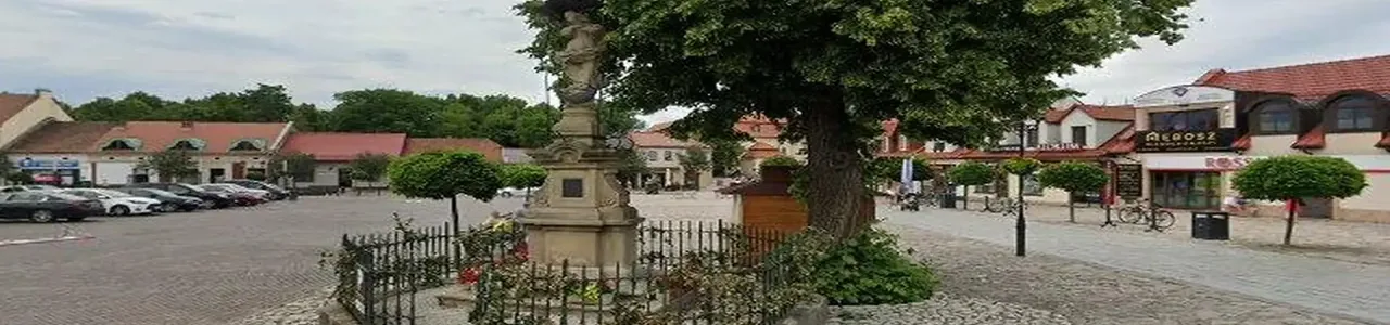 Zdjęcie placówki Credit Agricole przy ulicy Rynek w Niepołomicach