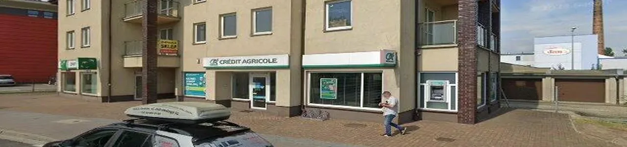 Zdjęcie placówki Credit Agricole przy ulicy Czerwonego Krzyża w Środzie Wielkopolskiej