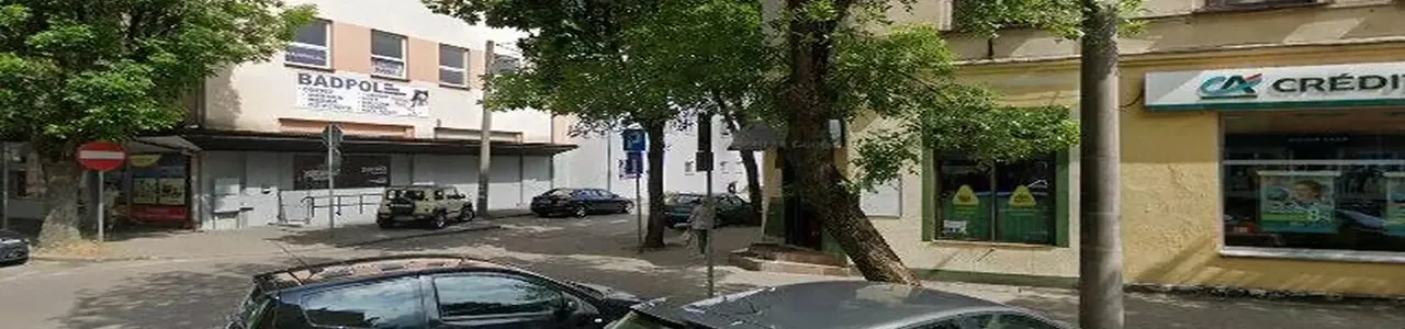 Zdjęcie placówki Credit Agricole przy ulicy Powstańców Śląskich w Zawierciu