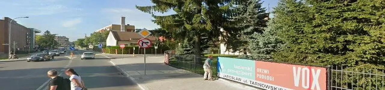 Zdjęcie placówki mBanku przy ulicy Sikorskiego w Jarosławiu