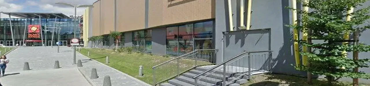 Zdjęcie placówki mBanku przy ulicy Podwale w Jeleniej Górze