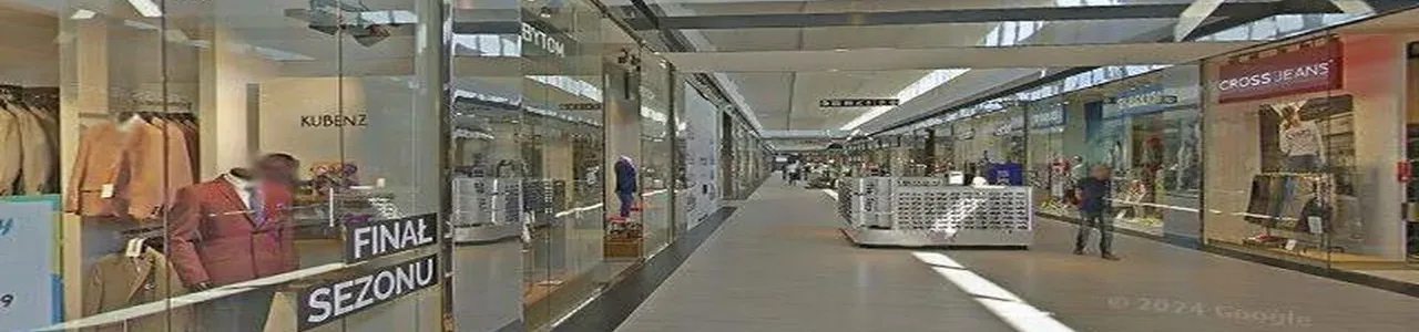 Zdjęcie placówki mBanku przy ulicy Dębieckiej w Luboniu