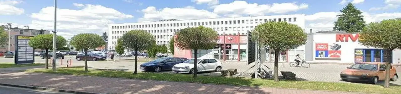 Zdjęcie placówki Banku Pekao w Andrychowie przy ulicy Krakowskiej.