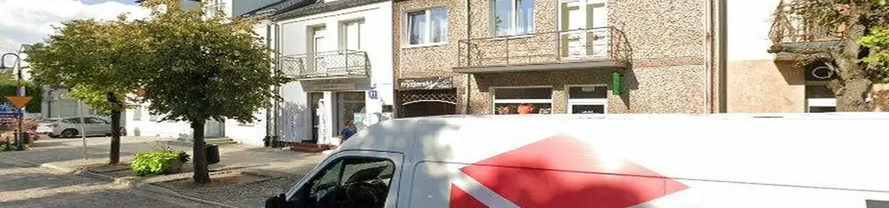 Zdjęcie placówki Banku Pekao przy ulicy Rynek Zygmunta Augusta w Augustowie