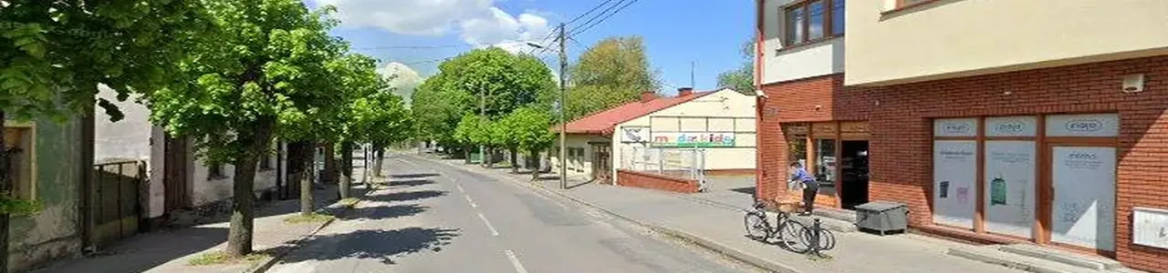 Zdjęcie placówki Banku Pekao w Głownie przy ulicy Bielawskiej.