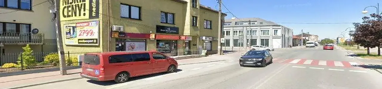 Zdjęcie placówki Banku Pekao przy ulicy Partyzantów w Jędrzejowie