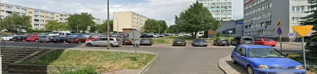 Zdjęcie placówki Banku Pekao w Koninie przy ulicy Kosmonautów.