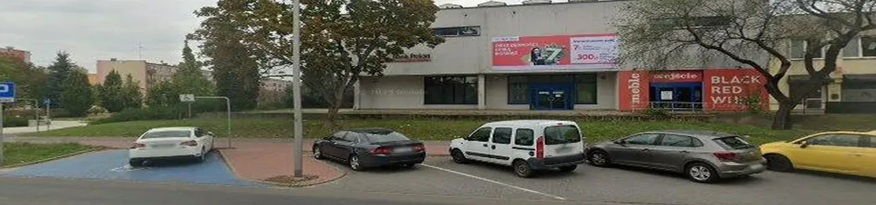 Zdjęcie jednego z oddziałó Banku Pekao S.A. w Płocku