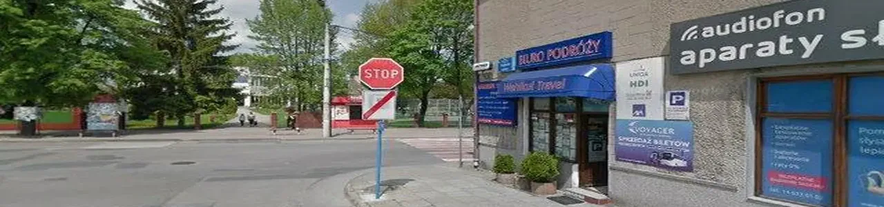 Zdjęcie placówki PKO Bank Polski przy ulicy Żwirki i Wigury w Brzesku