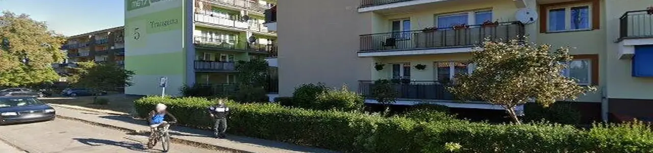 Zdjęcie placówki banku PKO Bank Polski przy ulicy Traugutta w Czarnej Białostockiej